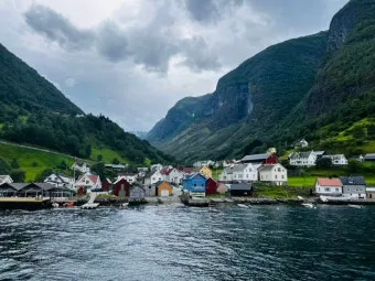 6월 7월 8월 노르웨이 오슬로 날씨 여름 북유럽 여행 최적기 성수기 옷차림 완벽 안내_20