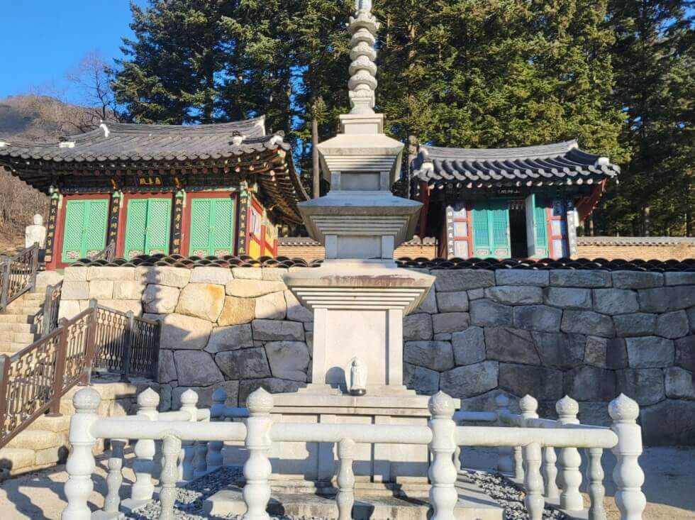 파주 보광사 : 영조 임금의 효심이 깃든 천년고찰 어실각과 마애불 탐방