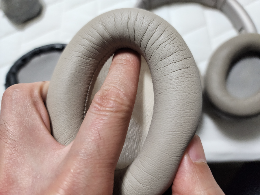 소니-헤드셋-이어패드-결합