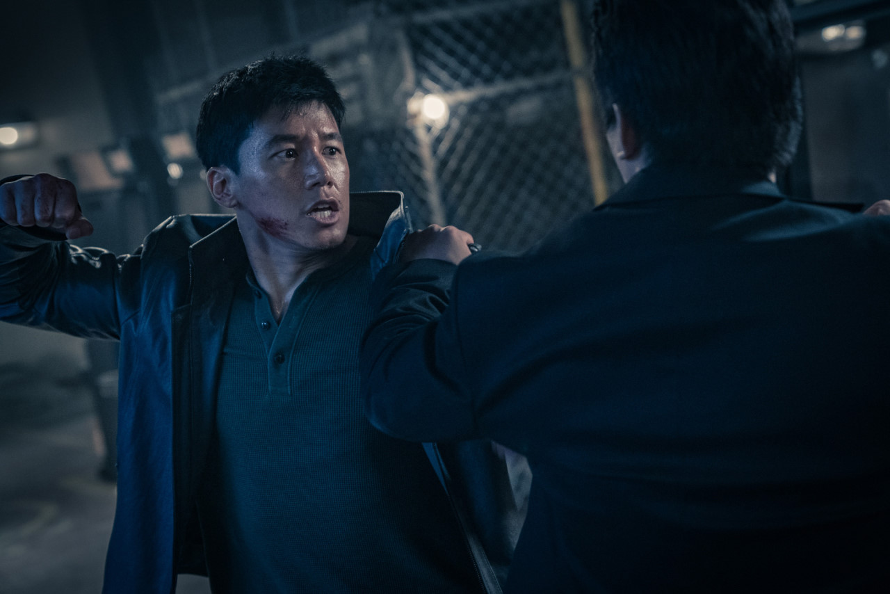 허상도 조직원과의 몸싸움