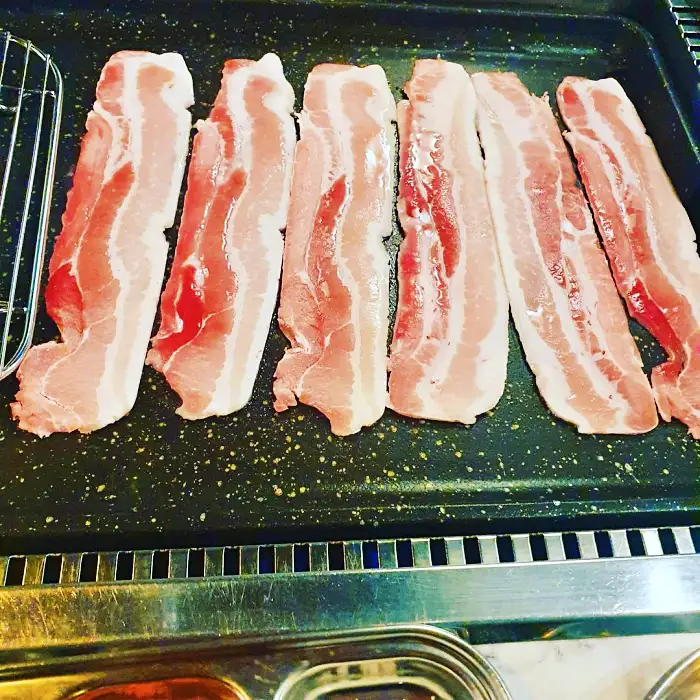 생방송 투데이 인천 연수구 옥련동 막 퍼주는 주인장 5,900원 대패삼겹살 맛집