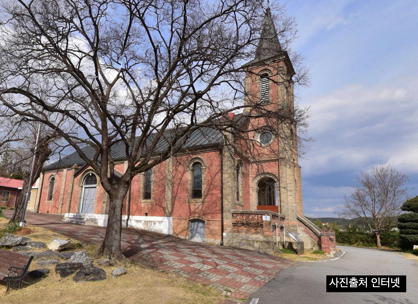 1박2일 경북칠곡 가실성당 웃갓마을 여행지