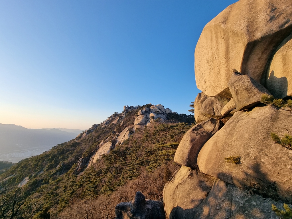 장군봉에서 바라본 수락산 정상