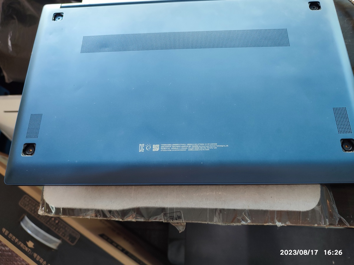 NT750XDA-KH38U 뒤면 커버