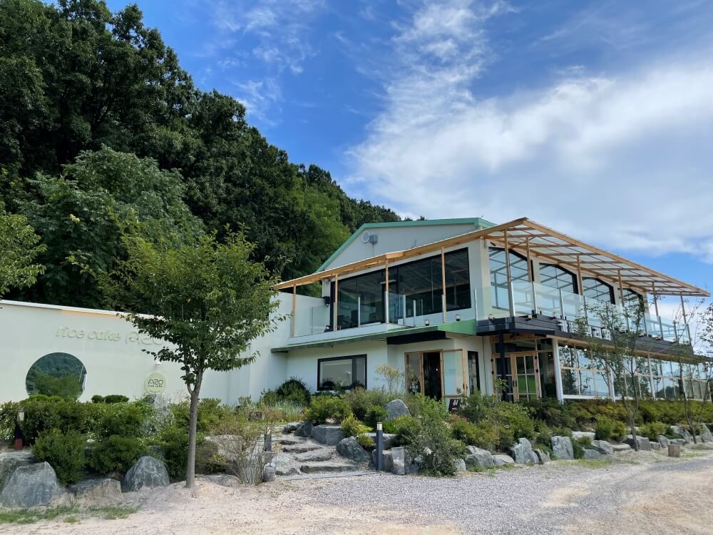 춘천-신북읍에-위치한-쌀로-만든-디저트-전문-카페-쉬러와