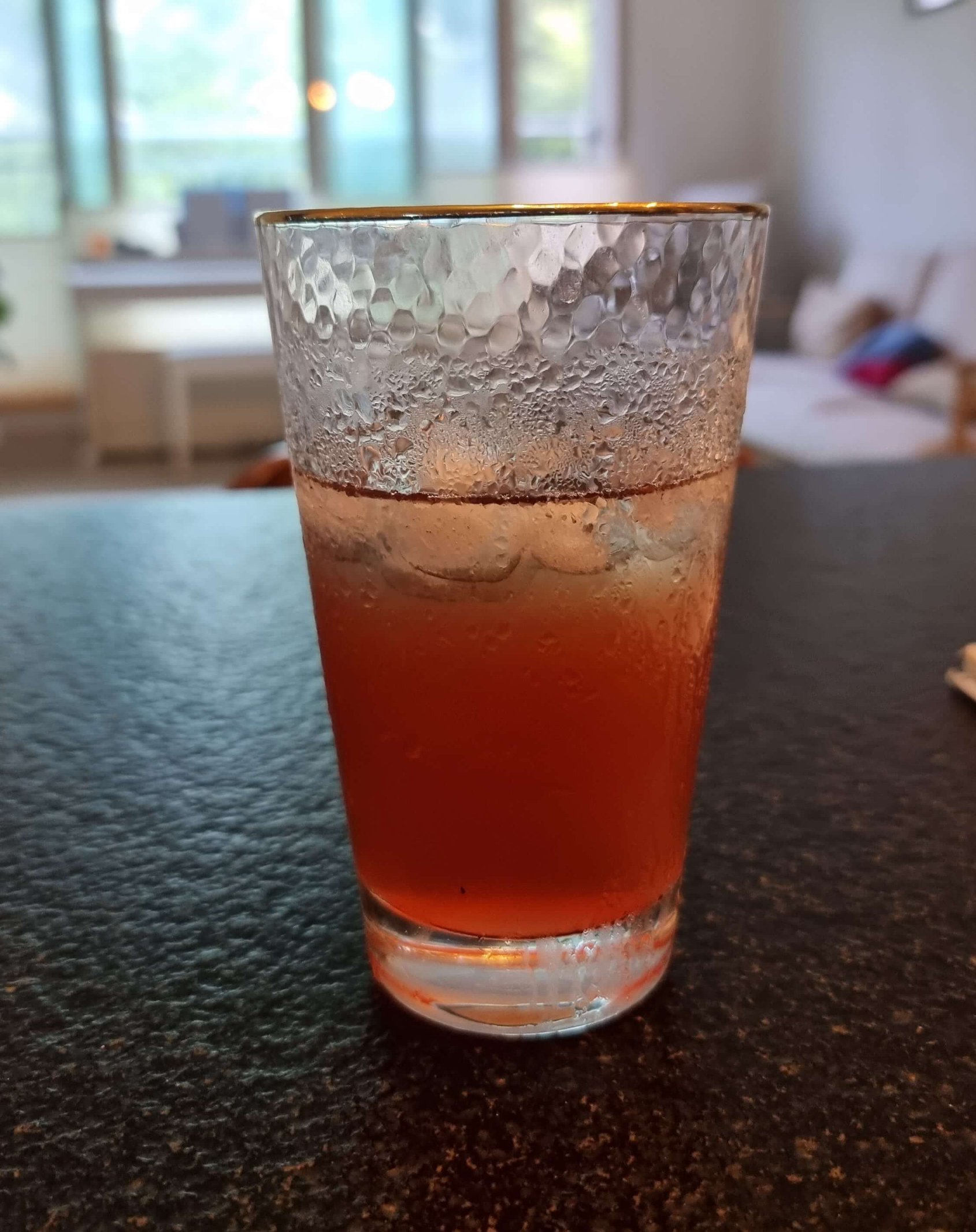 탄산수 넣은 오미자 차