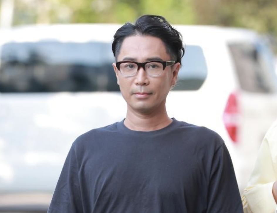 정재형 사복