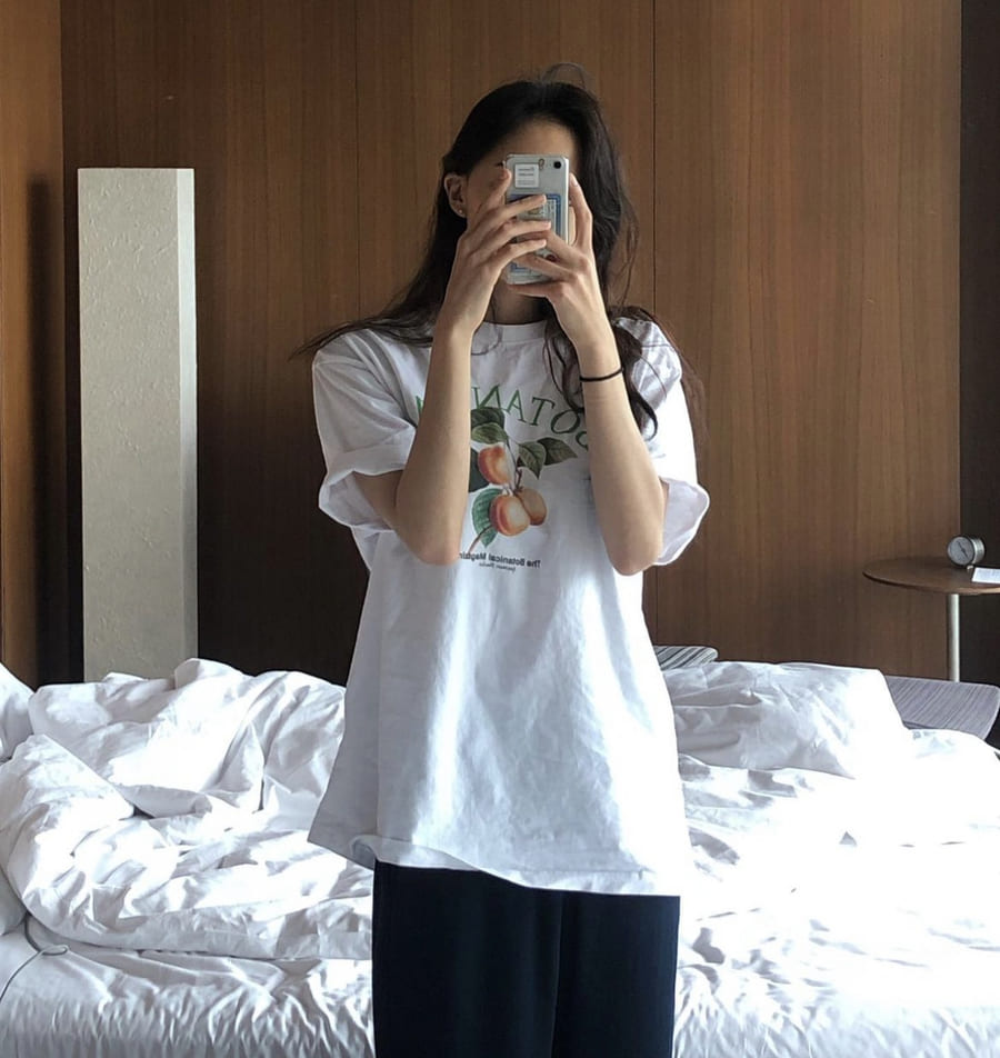 금새록 사복 패션