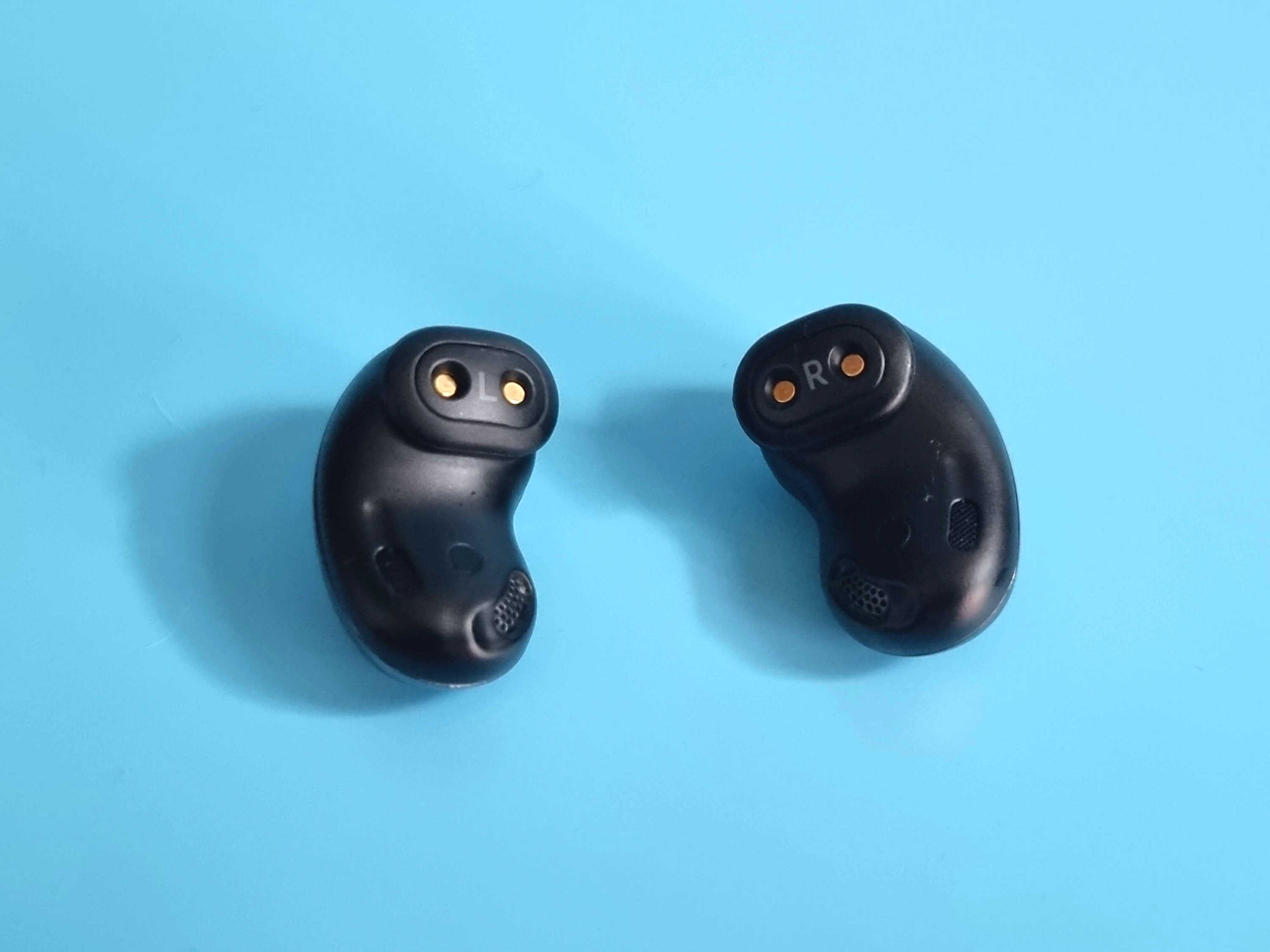 갤럭시 버즈 라이브 무선 이어폰 2개