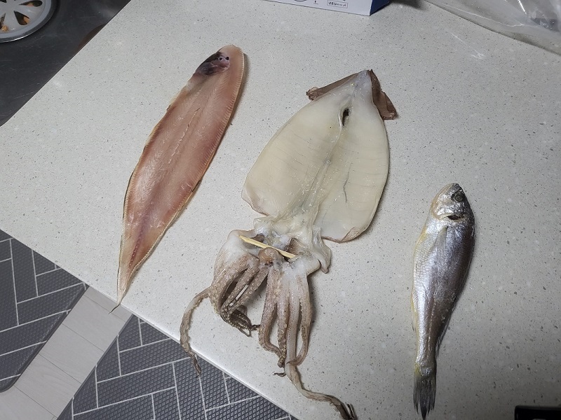 군산코렉스건어물-박대 반건조오징어 조기