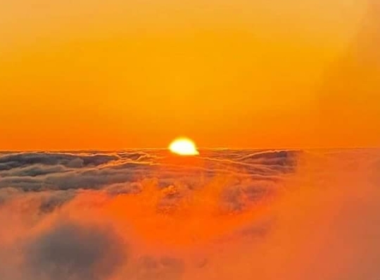 태백산 일출 장면