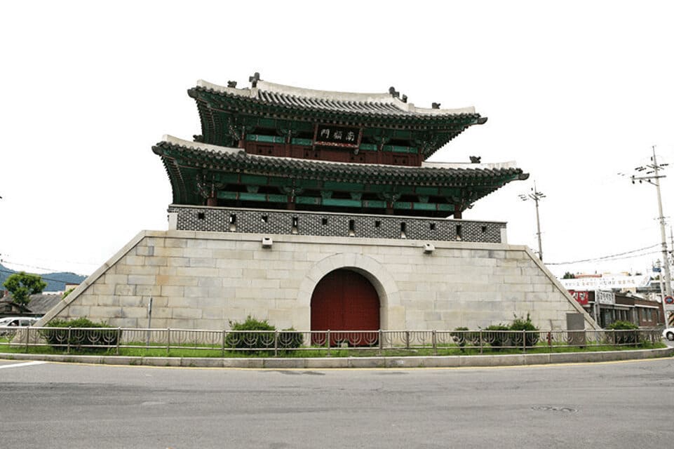 남고문