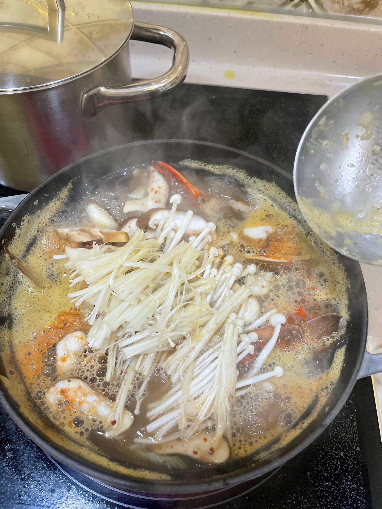 된장찌개 팽이버섯