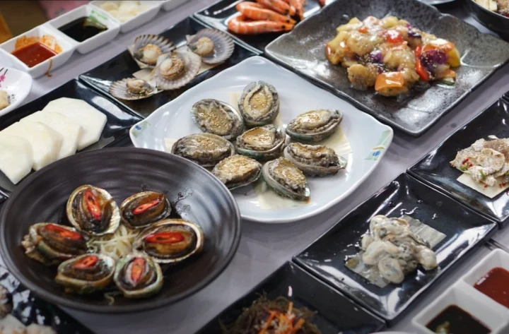 완도회타운 - 전복요리