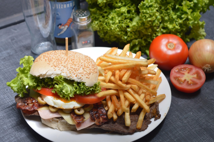 콜레스테롤, 정말 나쁜 것일까? 제대로 알고 관리하는 건강 가이드