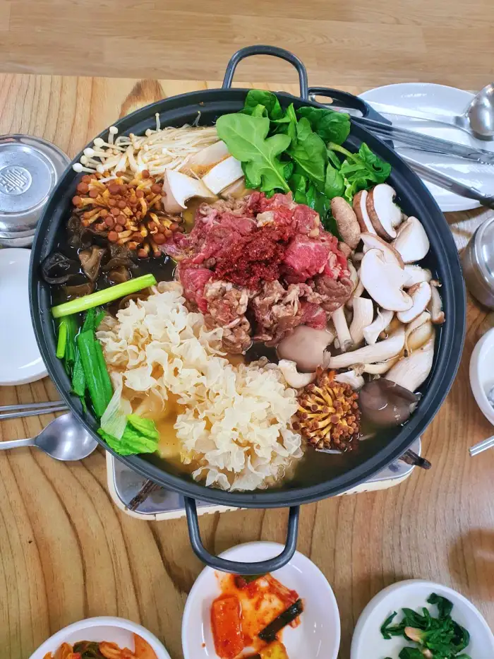 생방송 투데이 경남 남해 느타리버섯전골 느타리찜닭 느타리강정 맛집