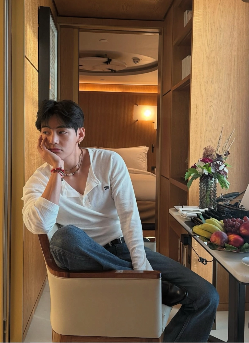 BTS V, 방탄소년단 뷔, 뷔 인스타그램, 손흥민 생일, 손흥민 뷔, 뷔 조성진, 뷔 손흥민 조성진, 조성진 피아니스트, 월드스타 우정, 셀럽 우정