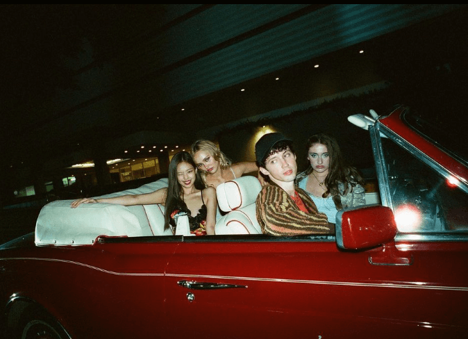 드라마 디 아이돌의 한 장면