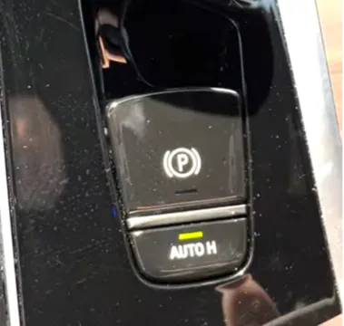 비엠더블유 오토홀드 버튼 위치