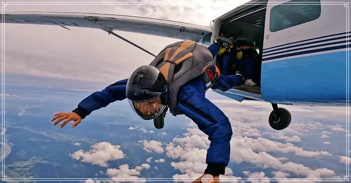생방송투데이 윙슈트(Wingsuit) 비행하며 뭉쳐서 논다 소개 방송