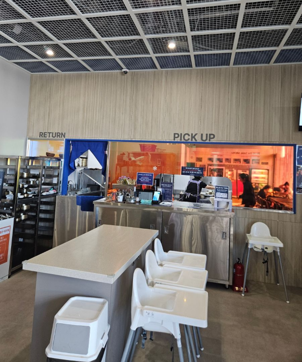푸드코트 픽업대
