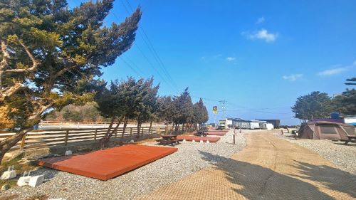 덕산해변-캠핑장