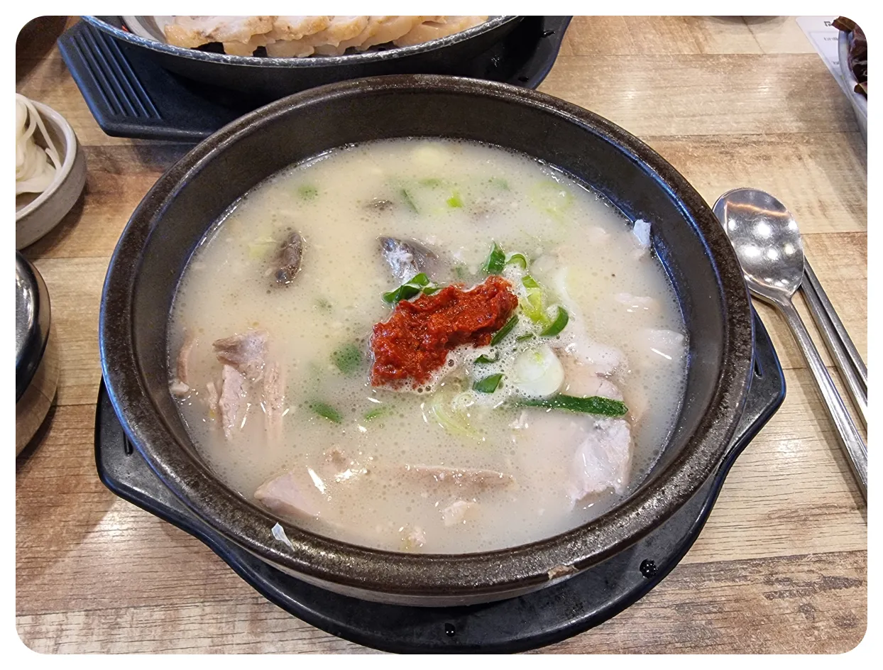 부산-해운대-맛집-밀양순대돼지국밥-국밥