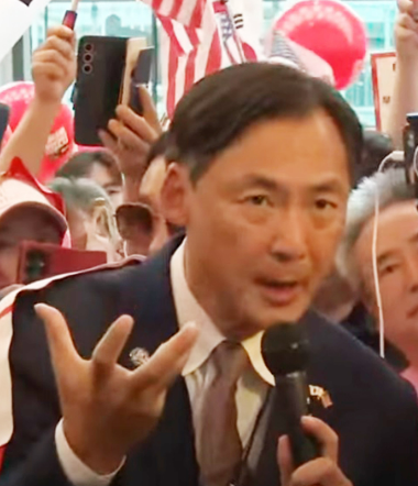 모스탄 대사 프로필, 한국 정치 논란의 중심