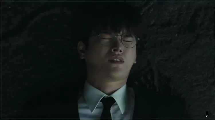 이제-곧-죽습니다-이재-죽음-은신처에-누워있다