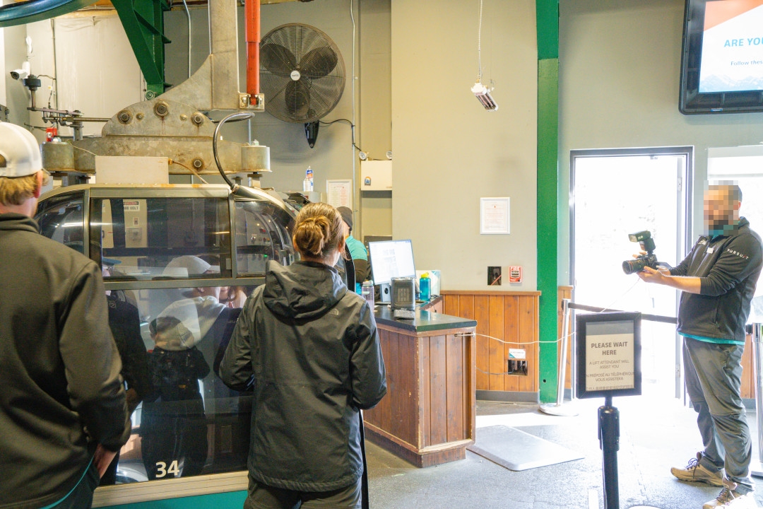 캐나다 밴프 곤돌라 탑승