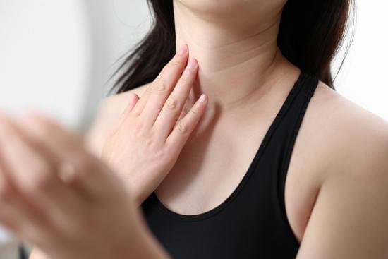 목 주름 예방을 위한 마사지 방법