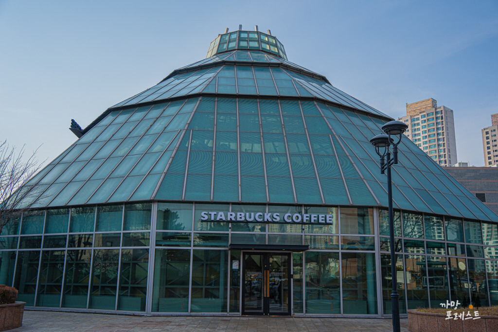 스타벅스 파미에파크 R점