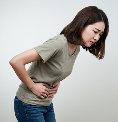 맹장염 초기증상을 보이는 여성 1