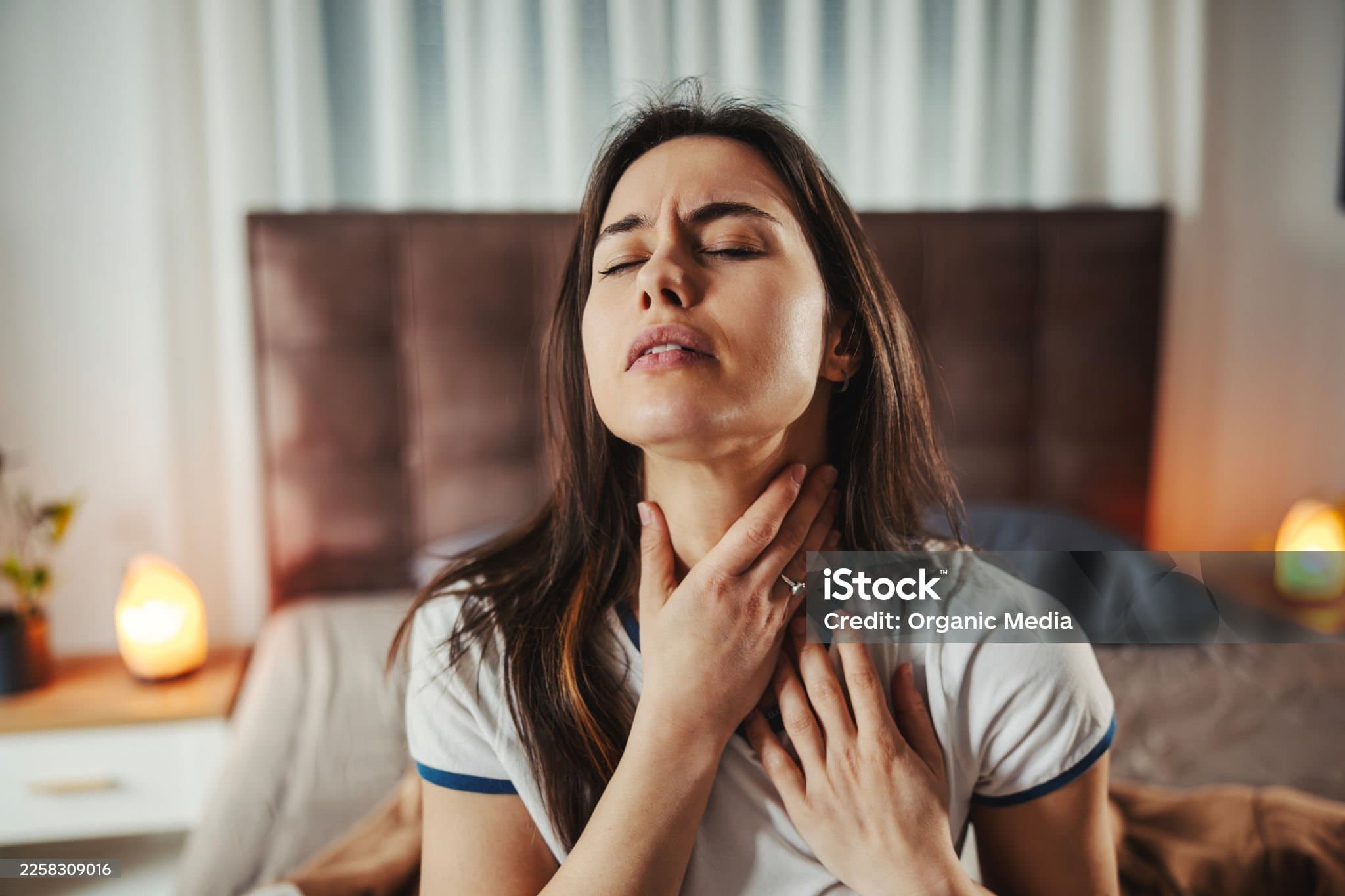 목에 가래가 항상 붙어 있는 것&amp;#44; 감기 아닌데 계속 생기는 이유