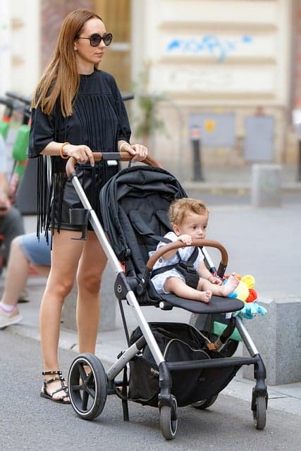 [유모차 순위] 초보 부모도 이해하기 쉽게 정리한 유모차 선택 가이드! 디럭스, 절충형, 휴대형 총정리