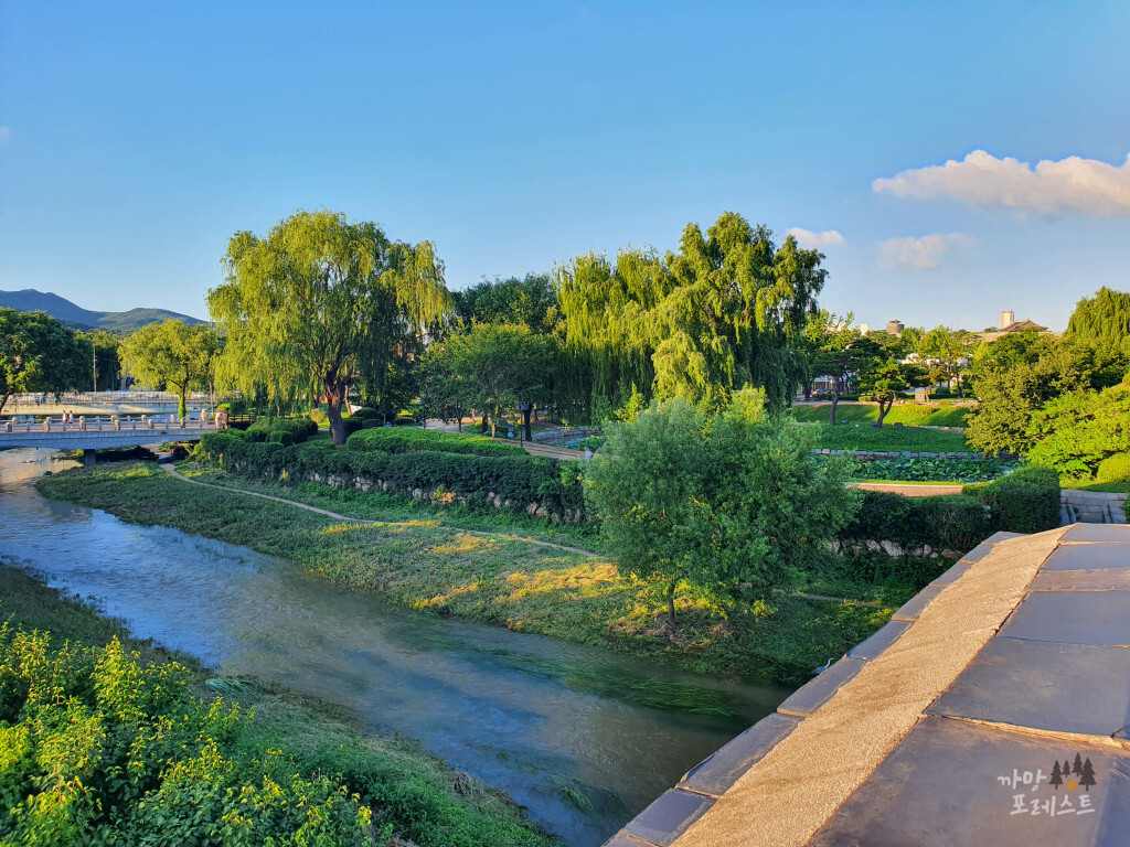 방화수류정 근처