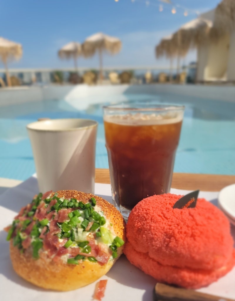 서수원 대형카페 도나스데이 본점 수원 도넛 맛집