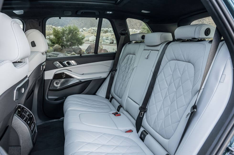 2024 BMW X5 2열 시트