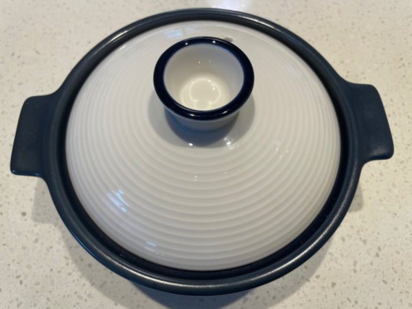 불 끄고 잔열로 계란찜 속까지 촉촉하게 익히기