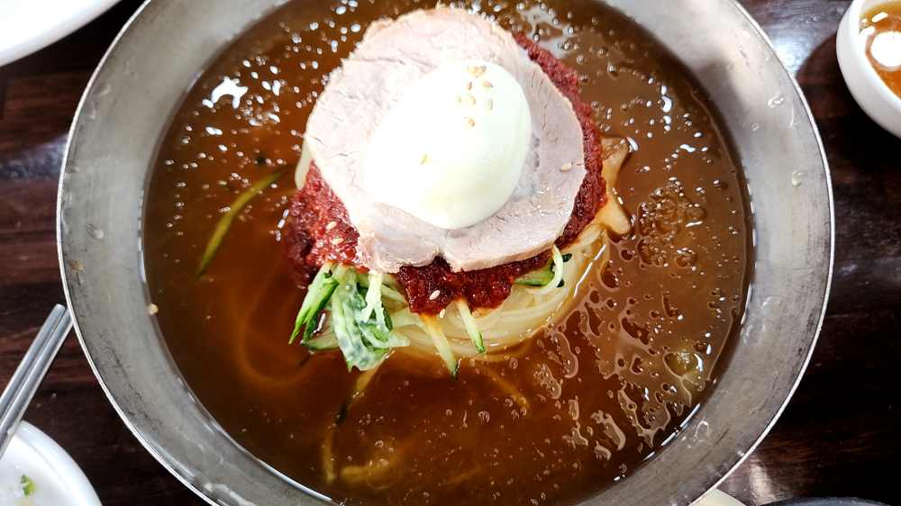 물 밀면