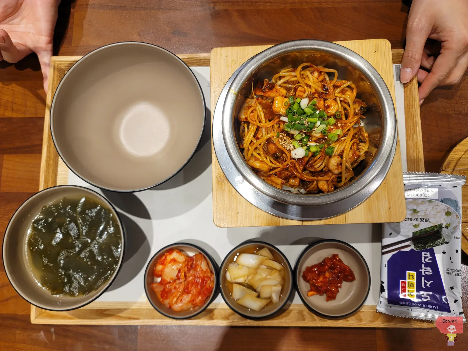 경기-구리시-롯데백화점-지하-1층-돌솥맛집-온정-매운해물솥밥-세트