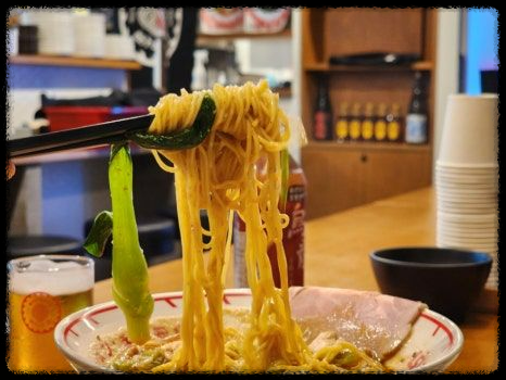생생정보 방영! 성수동 라멘 맛집 &lsquo;멘토부 성수본점&rsquo; 쇼유라멘 VS 마제소바 