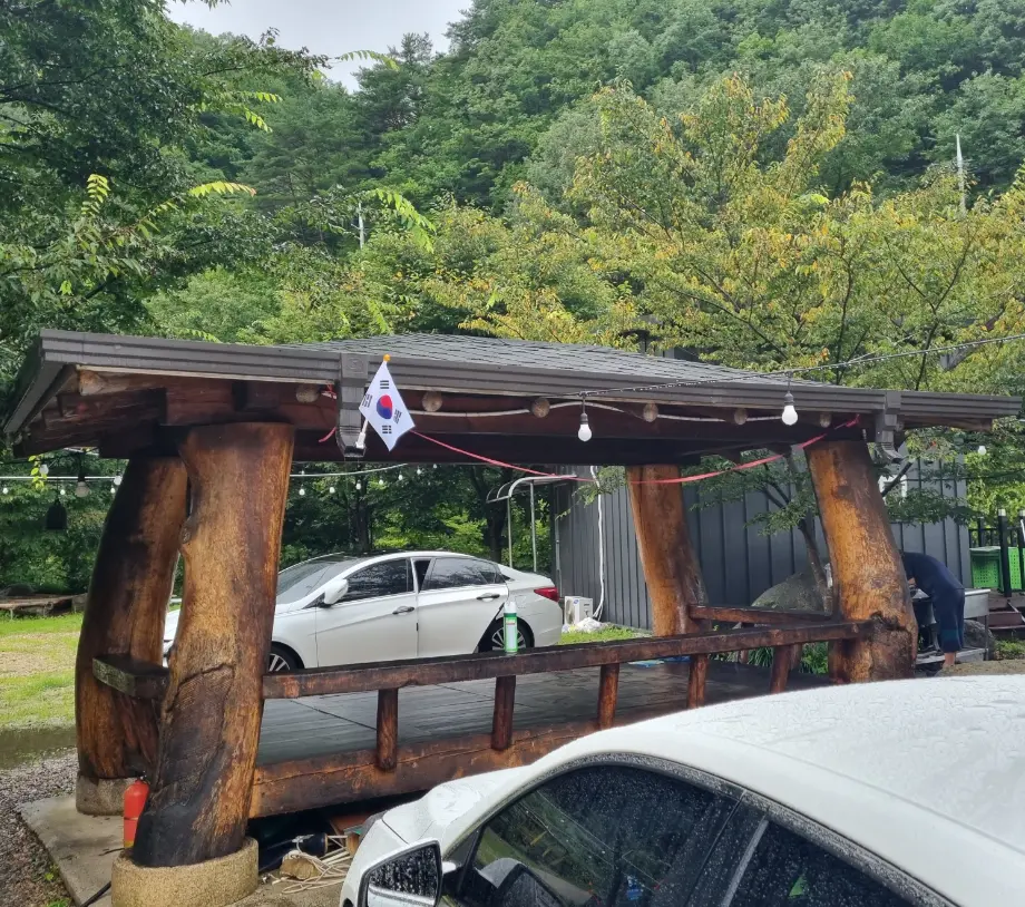 용추민박-정자