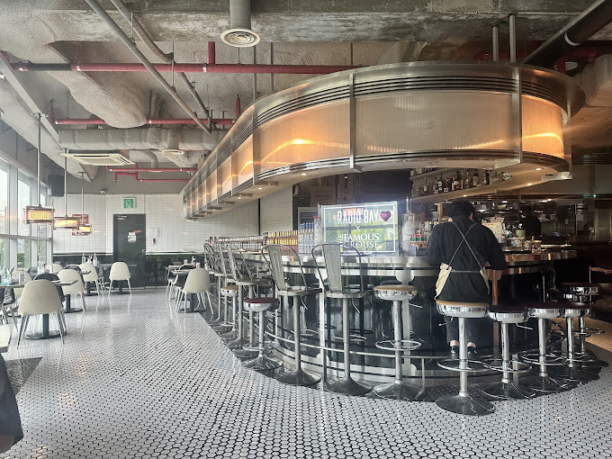 판교 미국 바베큐 '라디오베이'