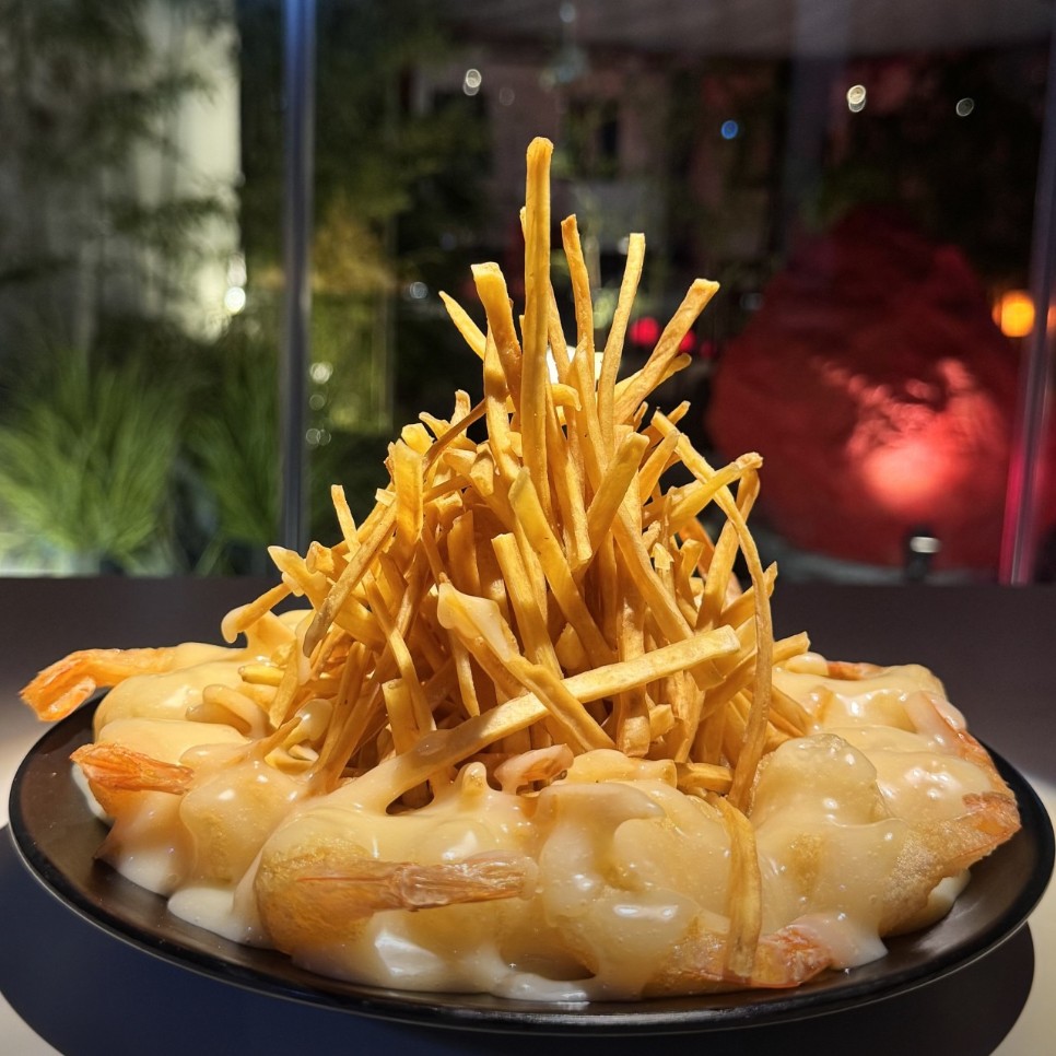 구룡관 혜화본점, 한옥에서 즐기는 치즈마라전골의 깊은 맛은 어떨까?