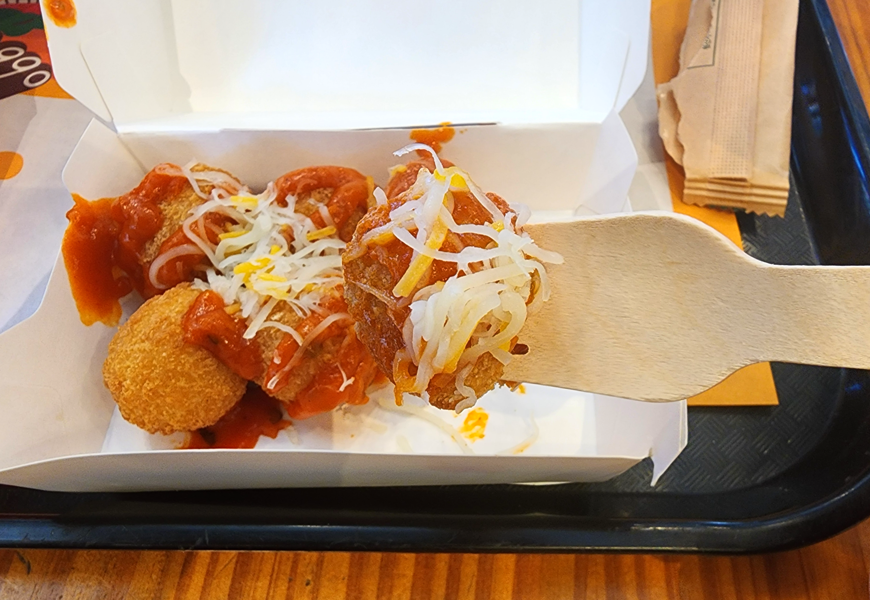 버거킹신메뉴_핫토마토모짜볼