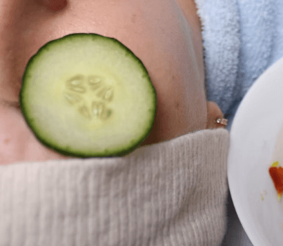 피부 탄력 관리 방법 - 수분 팩