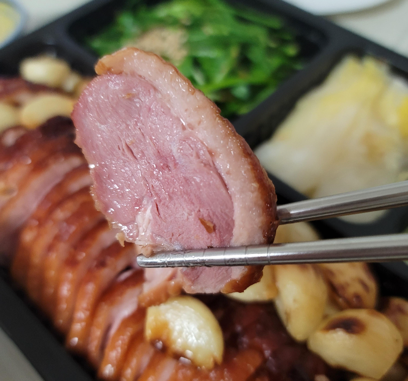 오리훈제 바베큐 한점