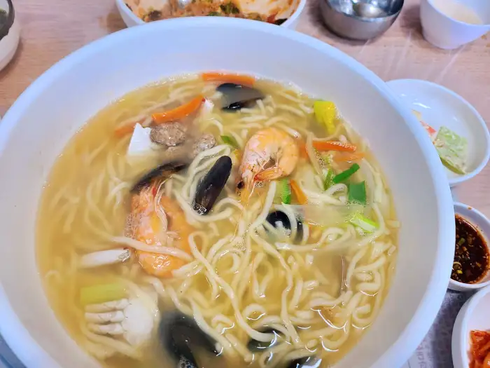 생생 정보마당 소 무의도 자연산 광어 우럭 간재미 전어 참소라 산낙지 해삼멍게 맛집