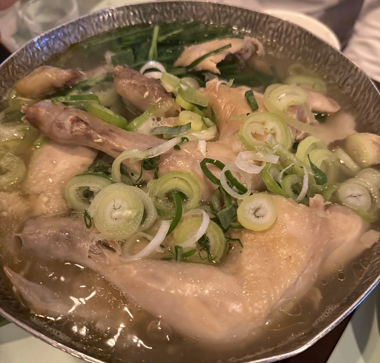 깊은 맛의 을지잔치 백숙